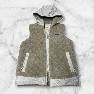 Patagonia reversible Los Gatos tan Hooded Sherpa Vest XL